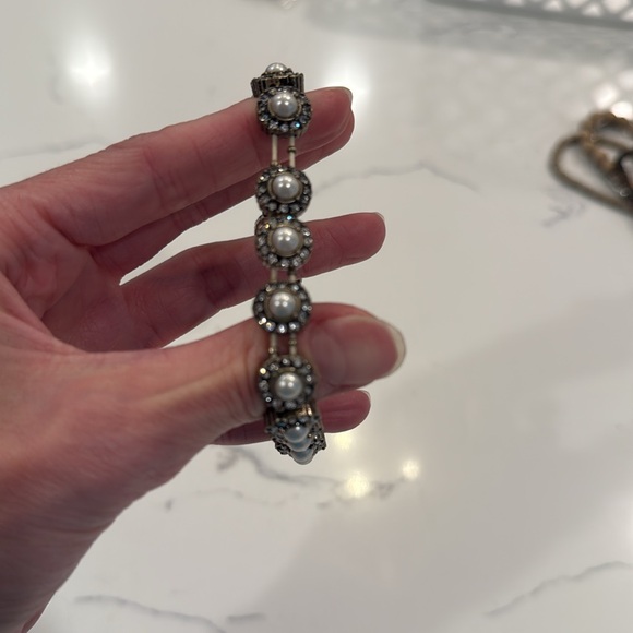 LOFT gold and pearl stretch bracelet - Picture 3 of 6